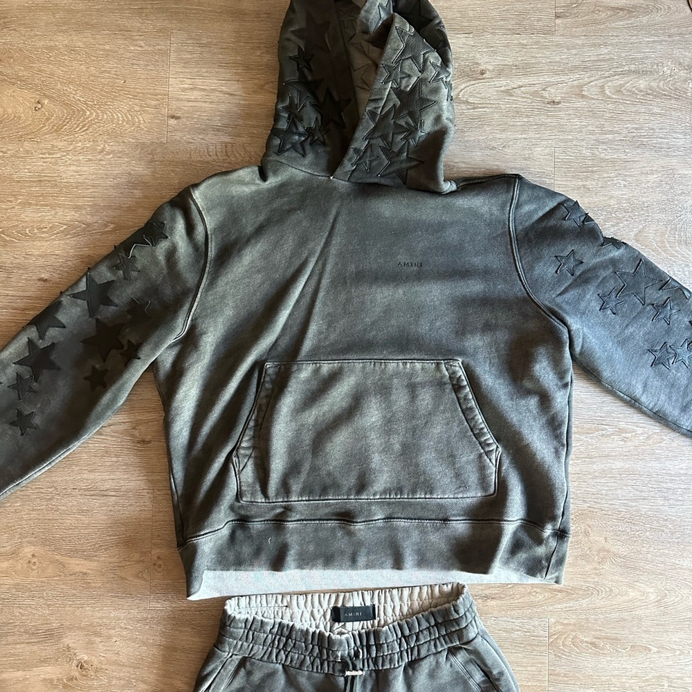 Gray Joggers With Star Pattern - image 2